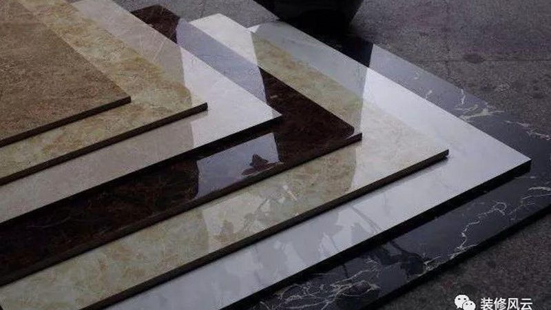 卫生间仿古砖与哑光砖：防滑与质感的双重考量